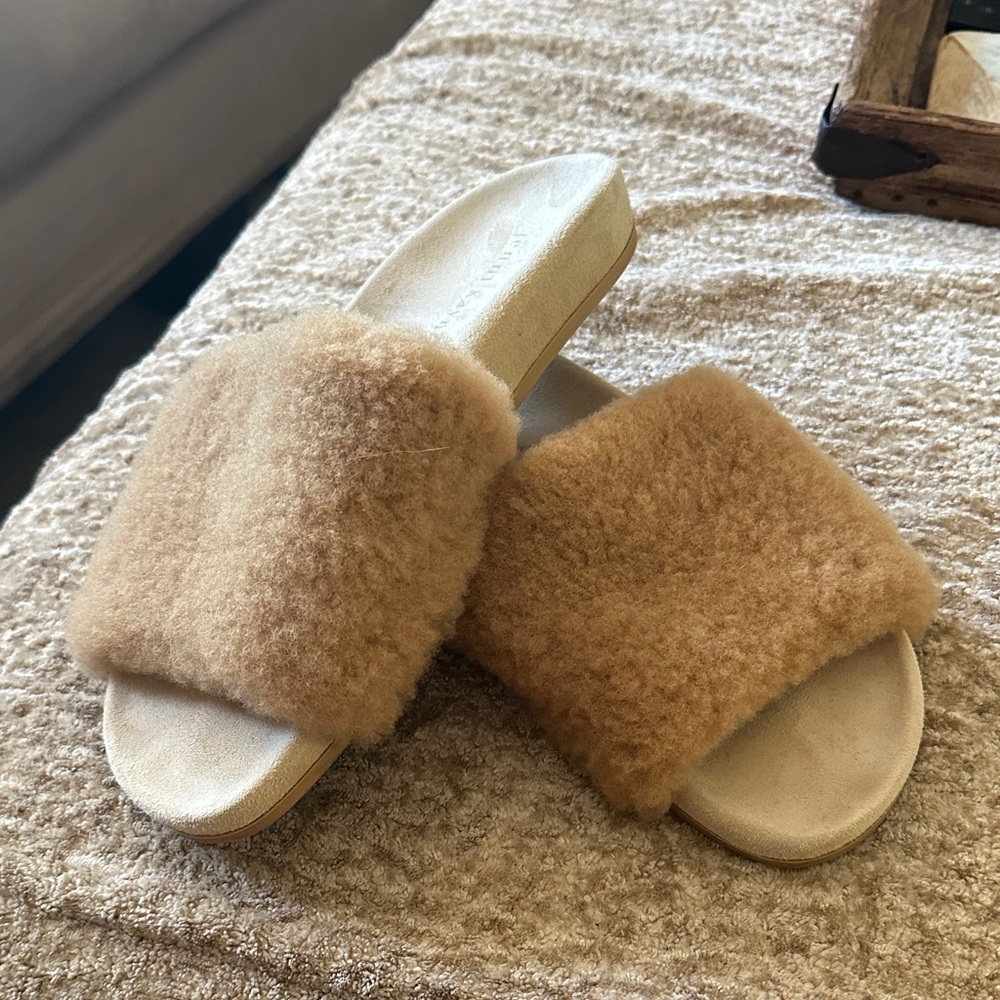 Jenni Kayne Camel Shearling Slide Slippers